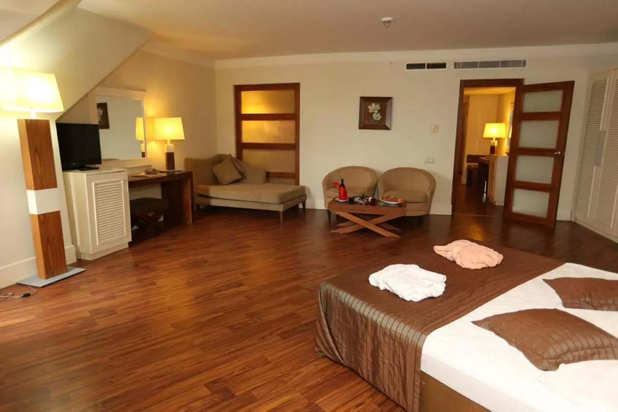 MEDERRESORT_SHABAVIZ (15).jpg